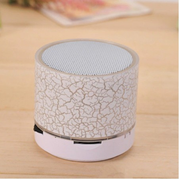Динамик-Bluetooth портативный светодиодный A9 White