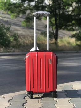 Чемодан для ручной клади пластиковый лоукост Wizz Air Ryanair 40 x 30 x 20 красный