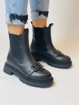 Жіночі зимові черевики Evromoda 38 Чорні 2753