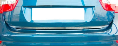 Накладка на нижнюю кромку багажника Mitsubishi Lancer X Sportback 2008- зеркальная Alufrost