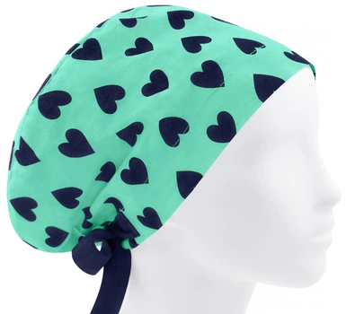 Медицинская шапочка женская HeadwearUniverse универсальная принт сердечки на мяте