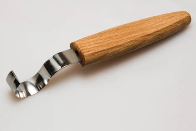 Ложкорез 30 мм. BeaverCraft SK2oak с дубовой ручкой