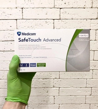 Нитриловые перчатки Medicom SafeTouch Advanced размер М зеленые 100 шт (001922)