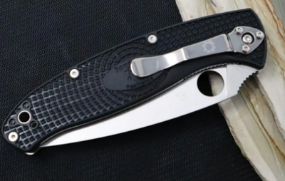 Ніж Spyderco Resilience FRN, напівсерейтор