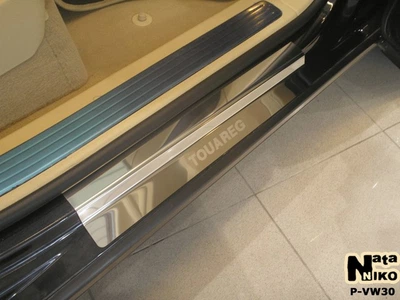 Накладки на пороги Volkswagen Touareg 2002-2009 premium NataNiko P-VW30