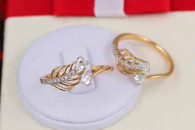 Кольцо Xuping Jewelry с родием перышко р 16 золотистое