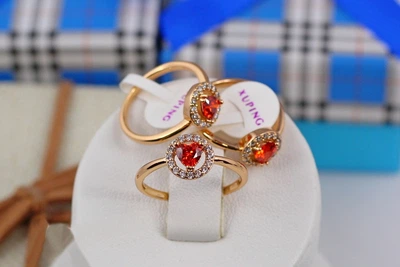 Кільце Xuping Jewelry дитячий з круглим червоним каменем р 14 золотисте