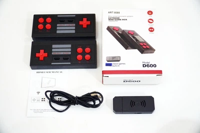 Игровая приставка Dendy HDMI с беспроводными джойстиками + 600 игр
