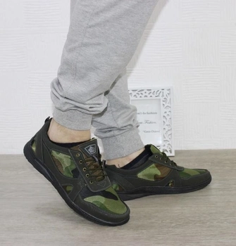 Чоловічі кросівки зі вставкою з плащової тканини BFL 41 26.7см зелений