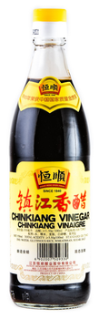 Уксус рисовый темний (5%) Chinkiang Gold Plum 550 мл