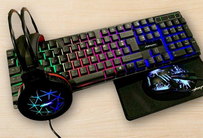 Игровой комплект 4 в 1 Cyberpunk клавиатура + мышка + наушники + коврик черный