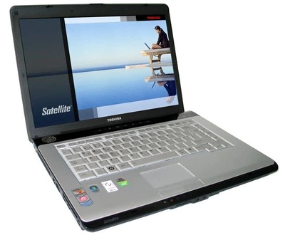 БВ Ноутбук Toshiba Satellite 15.6 Intel T4300 4 RAM 500 HDD