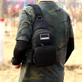 Тактическая сумка через плечо с местом для шеврона (черная)