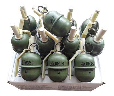 Учебные гранаты страйкбольные (набор из 12 шт.) РГД-5 с активной чекой. Наполнитель - мел.