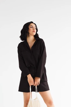 Стильный женский костюм шорты и рубашка черный one size