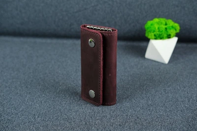 Ключница винтажная кожа Berty aqz-10207 на кнопках Бордо
