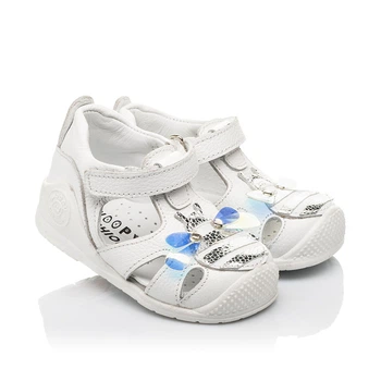 Закрытые босоножки Woopy Fashion 21 белый (10122)
