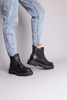 Женские зимние ботинки с резинкой Челси ShoesBand Черные натуральные кожаные внутри полушерсть 37 (24 см) (S86041з)