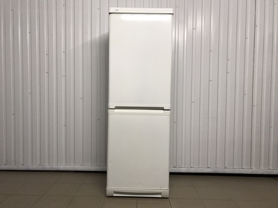 Холодильник двухкамерный из Европы Loyds ZLKI 301, 300л, б/у