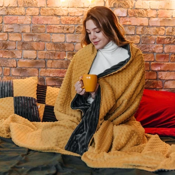Плед-покрывало двухсторонний от MinkyHome 100% плюш 160х180 см. Графитово-Горчичный