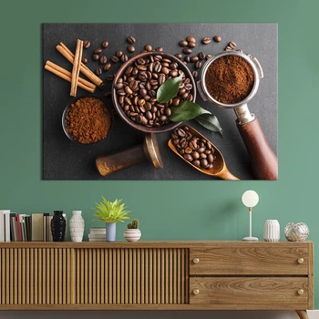 Картина напитки картина для кухни кафе бара Черный фон с цельными и молотыми зернами кофе 51x34 см (1627-1)
