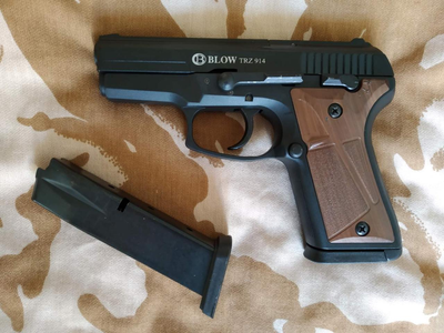 Сигнальний пістолет Blow TRZ 914 з додатковим магазином+50 холостих Ozkursan