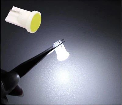 Лампочка автомобильная T10 COB LED W5W - белая