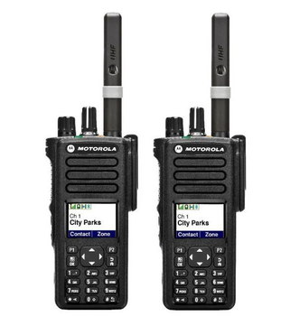 Комплект 2 шт Рация портативная военная Motorola DP4800 VHF 5 Вт 2900 мАч 1000 каналов водонепроницаемая