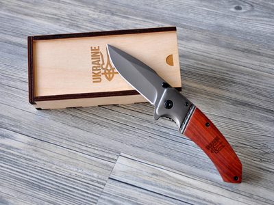 Складной нож с гравировкой Ukraine в деревянной коробке, Woodpresent