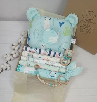 Набор для новорожденного: 5 пеленок, подушка и игрушки a.l.babybox Лама