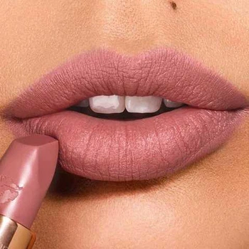 Помада Charlotte Tilbury Matte Revolution у відтінку Very Victoria