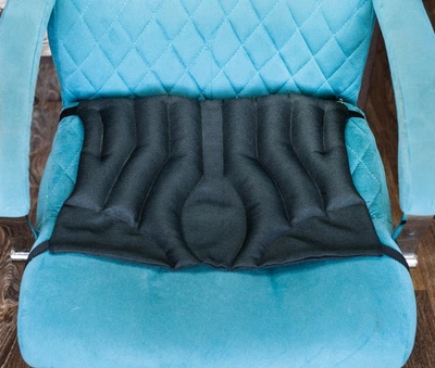 Масажна подушка для сидіння з грекою для профілактики геморою 37х33см з ременями кріплення 09810