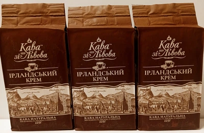 Упаковка натуральної ароматизованої меленої кави Ірландський крем Кава зі Львова 3шт по 225г