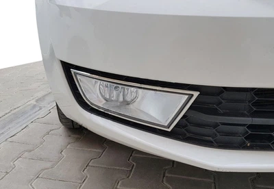 Накладки на противотуманные фары (2 шт) OmsaLine из нержавеющей стали для Skoda Octavia III A7 (2013-2019)