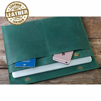 Стильный чехол для ноутбука Macbook с диагональю 14’’ из натуральной кожи (зеленый)