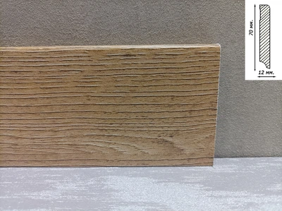 Плинтус Luciano к LVT/SPC 2400x70x12 Светло-коричневый PVC692