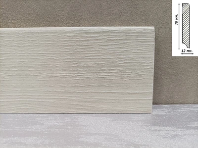 Плинтус Luciano к LVT/SPC 2400x70x12 Светло-серый PVC137