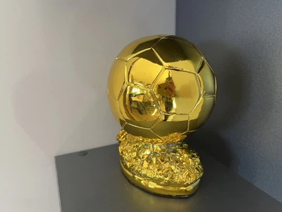 Золотой мяч Ballon d'Or сувенирная статуэтка кубок коллекционный трофей 15 см