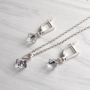 Набір прикрас Hand Made з прозорими кристалами Swarovski (ціна без ланцюжка)