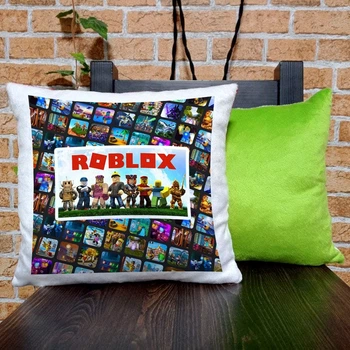 Подушка плюшевая квадратная 32х32см с принтом Roblox 1