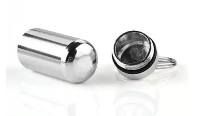 Водонепроницаемый брелок-капсула контейнер для таблеток/ключей таблетница 60мм (777904914) Серебро