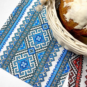 Салфетка на стол, на пасхальную корзину Украинский орнамент голубой 35x60 см