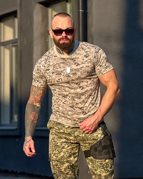 Чоловічі футболки піксель камуфляжний колір хакі, розмір M