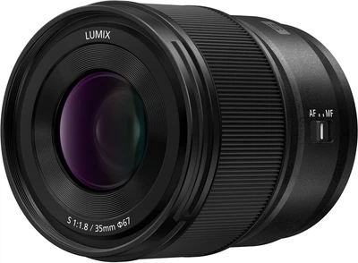 Объектив Panasonic Lumix S 35mm f/1.8 (S-S35E)