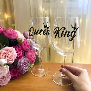 Парные бокалы для вина с надписью "Queen and King"