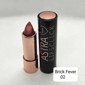 Зволожуюча помада для губ Astra Hydra Lipstick 02