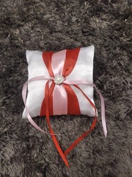 Свадебная подушечка для Обручальных колец Wedding Styduo dekory Белая с брошкой в форме сердца