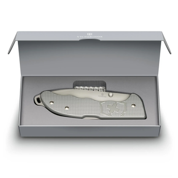 Ніж Victorinox Evoke Alox 0.9415.D26