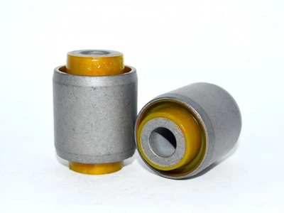Полиуретановый сайлентблок задней верхней поперечной тяги Mitsubishi 4113A136 v18 Polybush 020246-50796-v18 Poly Bush (02024650796V18)