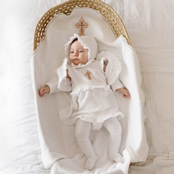 Комплект для хрещення (сукня + чепчик) для дівчинки MagBaby Gabriele 110573 68-73 см Білий (4821711105732)